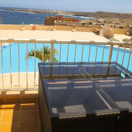 Appartamento Beach And Pool View , 4 People, And Free Wifi *