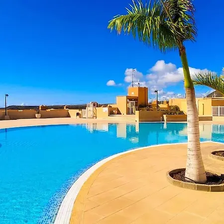 Beach And Pool View , 4 People, And Free Wifi * Poris de Abona