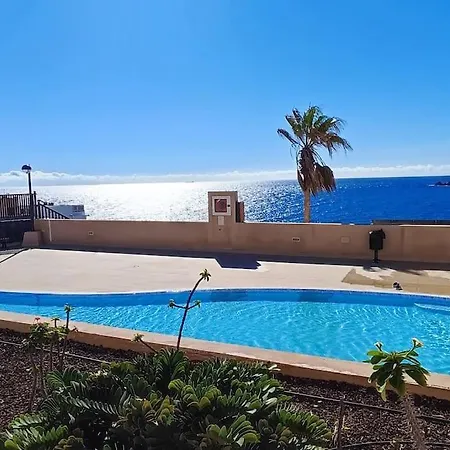Beach And Pool View , 4 People, And Free Wifi Appartamento